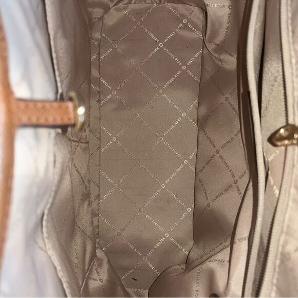 Michael Kors Jet Set Travel Tote Medium Logo Brown with Yellow/Taupe Stripe - Picture 8 of 8